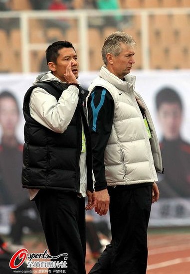科西安成中超主帅下课第一人 中方教练组接手