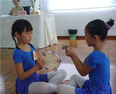 少年活动中心_市青少年宫举行2007北京舞蹈学
